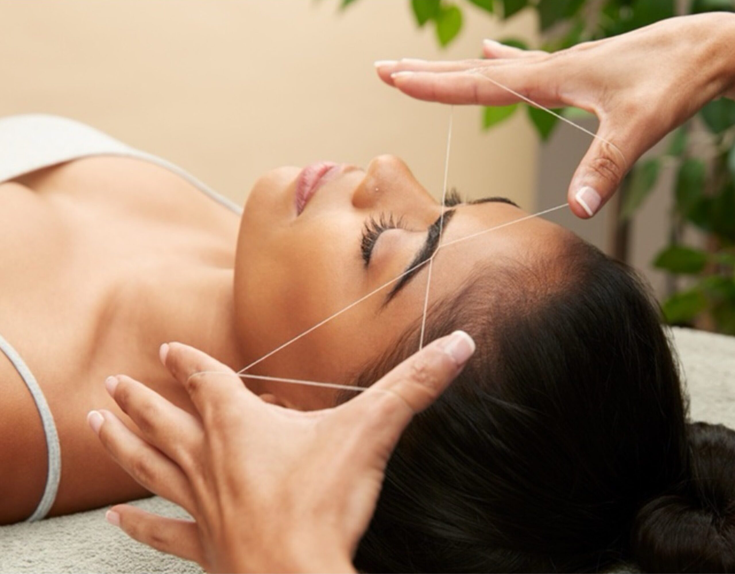 Full Face Threading excludes eyebrows main img scaled e1764850942977